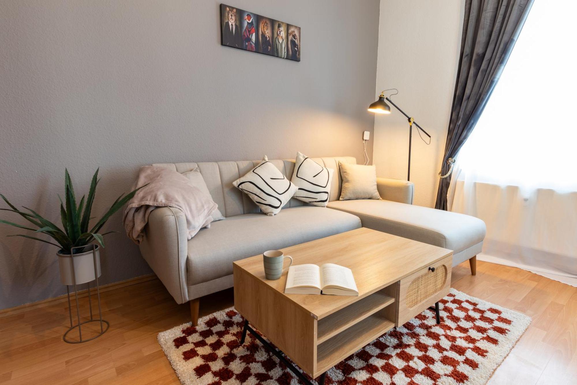 Stadtnatur Apartment Am Kuechwald - Mit Balkon, Streaming-Tv, Badewanne, Arbeitsplatz ケムニッツ エクステリア 写真