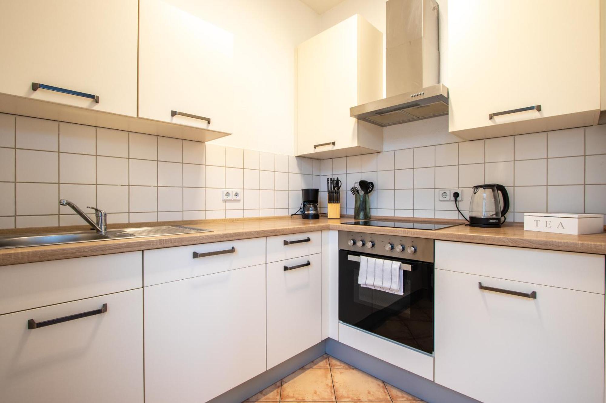 Stadtnatur Apartment Am Kuechwald - Mit Balkon, Streaming-Tv, Badewanne, Arbeitsplatz ケムニッツ エクステリア 写真