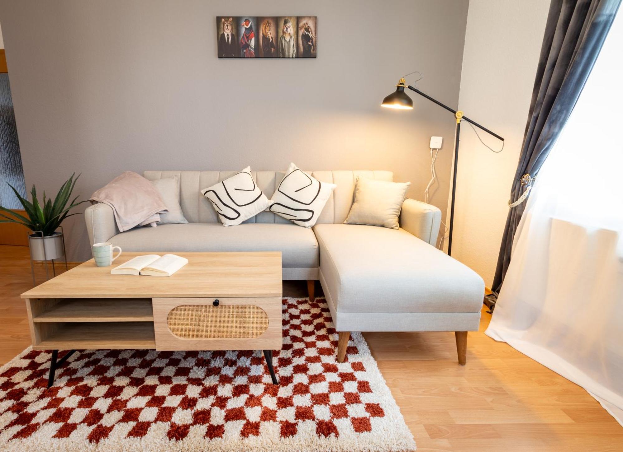Stadtnatur Apartment Am Kuechwald - Mit Balkon, Streaming-Tv, Badewanne, Arbeitsplatz ケムニッツ エクステリア 写真