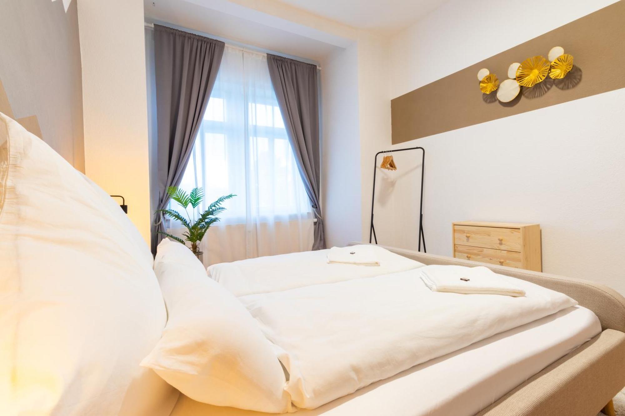 Stadtnatur Apartment Am Kuechwald - Mit Balkon, Streaming-Tv, Badewanne, Arbeitsplatz ケムニッツ エクステリア 写真